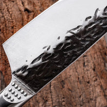 Cargar imagen en el visor de la galería, Cuchillo Santoku Al Carbono, Kiritsuke Forjado A Mano Profesional.
