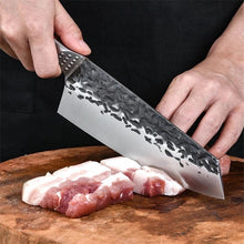 Cargar imagen en el visor de la galería, Cuchillo Santoku Al Carbono, Kiritsuke Forjado A Mano Profesional.
